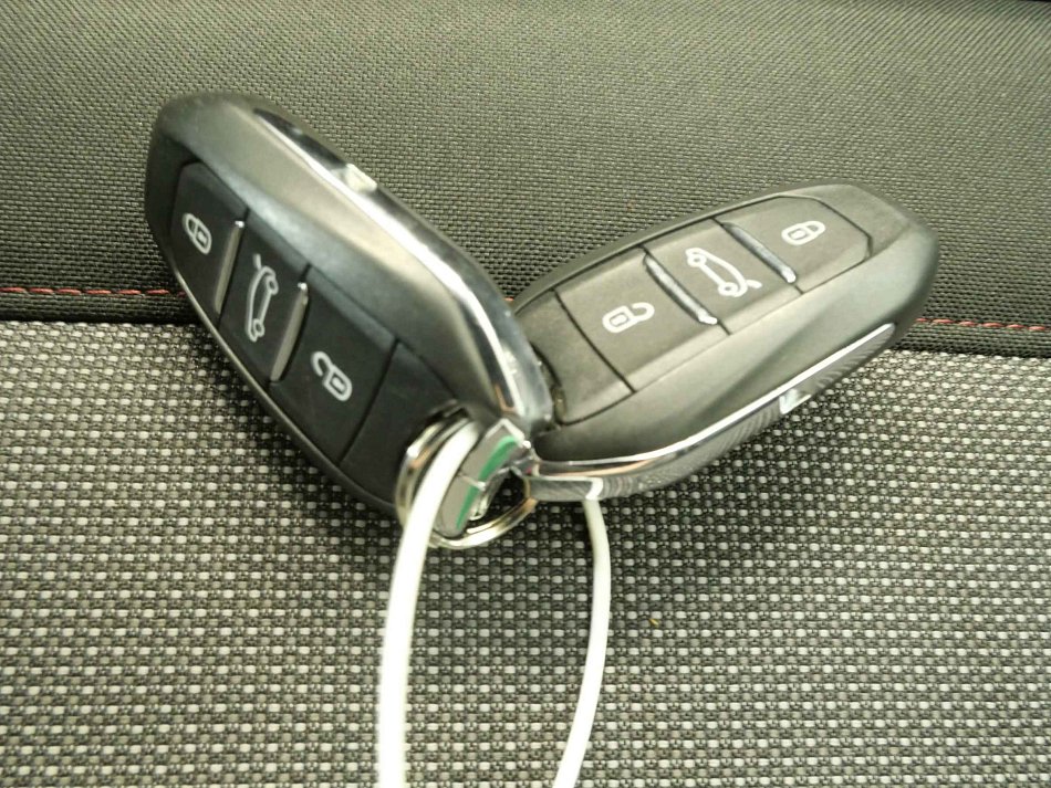 Citroën C4 Cactus 1.2PT Shine