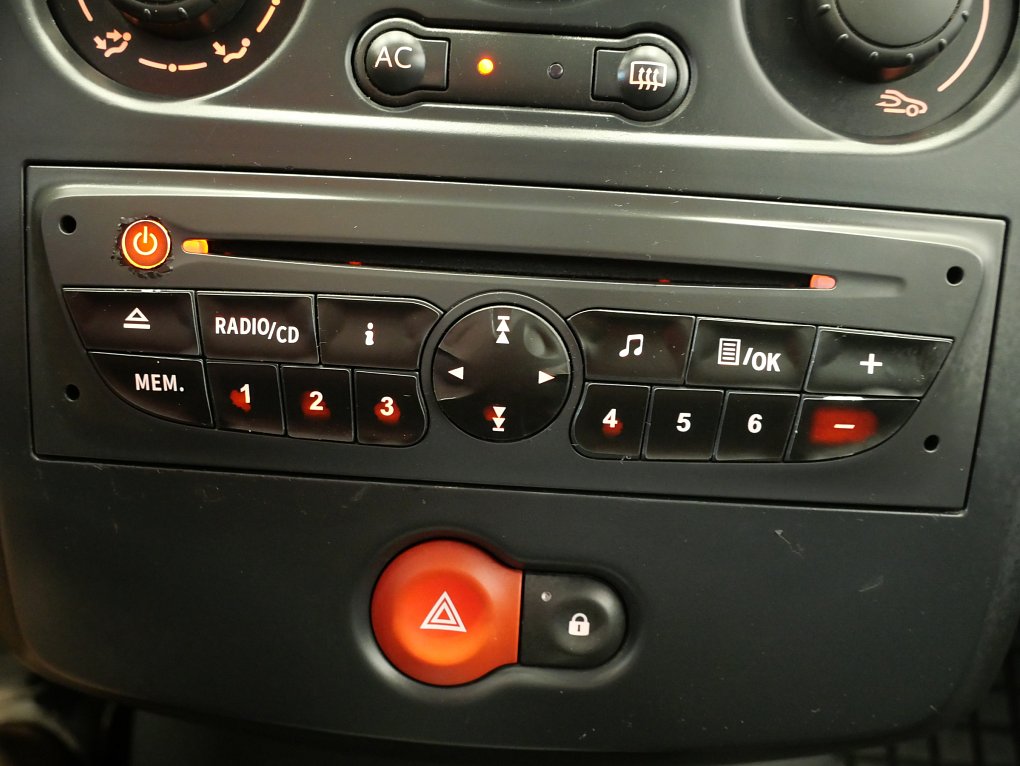 Renault Clio 1.2i 