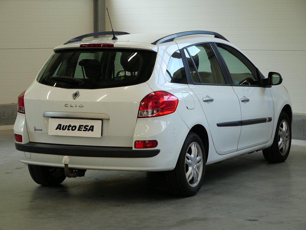 Renault Clio 1.2i 