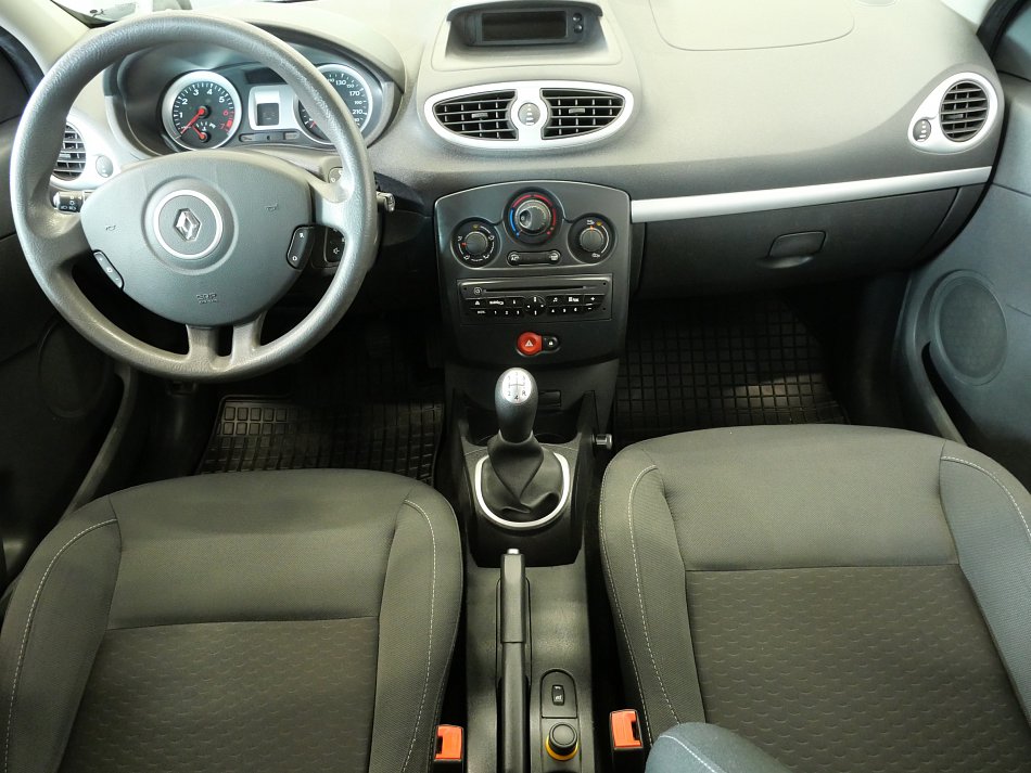 Renault Clio 1.2i 