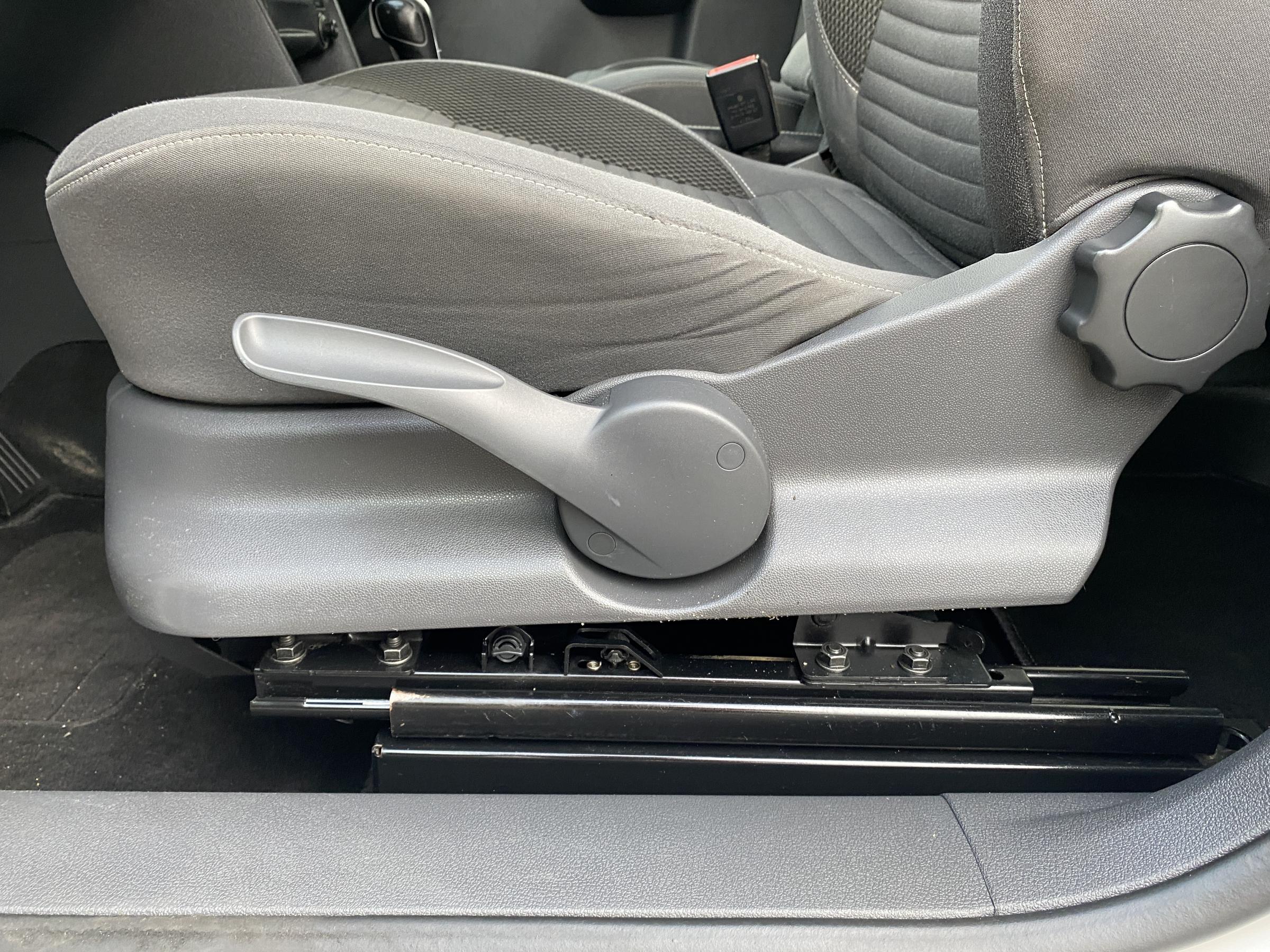 Volkswagen Caddy, 2015 - pohled č. 16