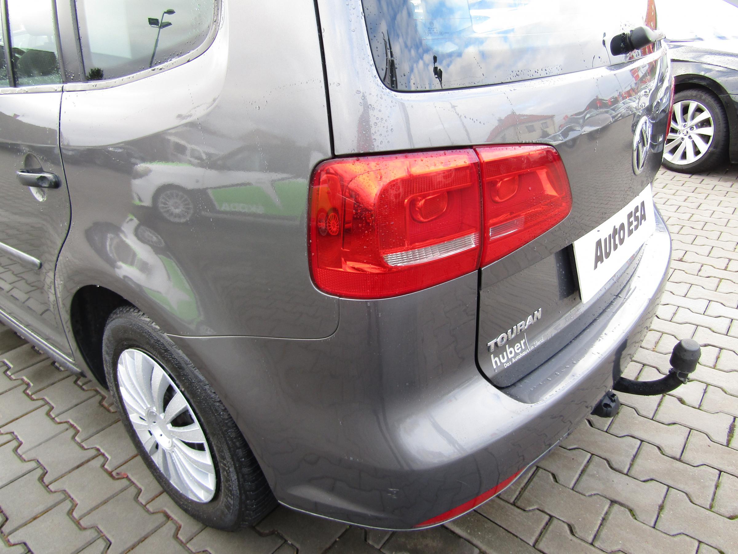Volkswagen Touran, 2011 - pohled č. 18