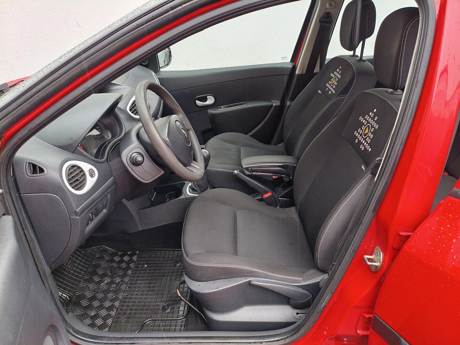 Renault Clio 1.2 16V 