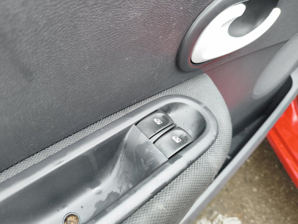 Renault Clio 1.2 16V 