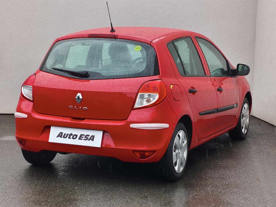 Renault Clio 1.2 16V 