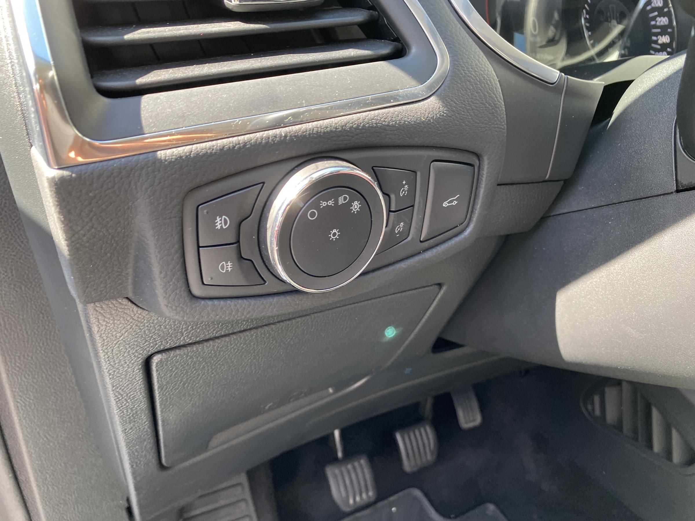 Ford S-MAX, 2019 - pohled č. 18