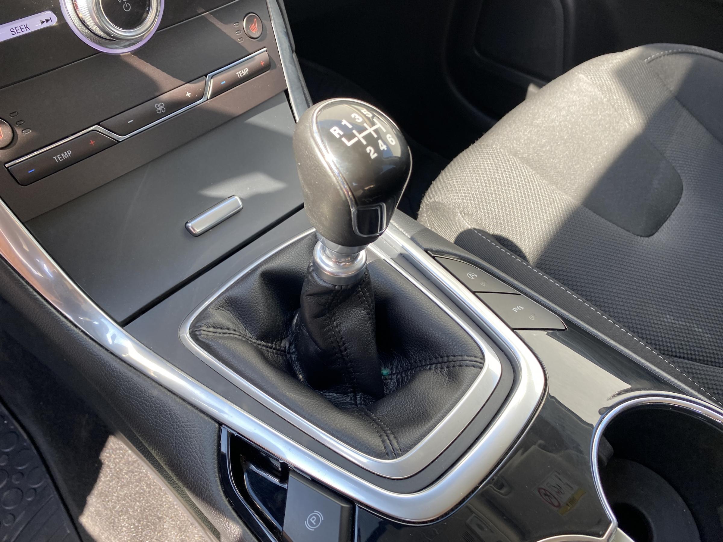 Ford S-MAX, 2019 - pohled č. 19