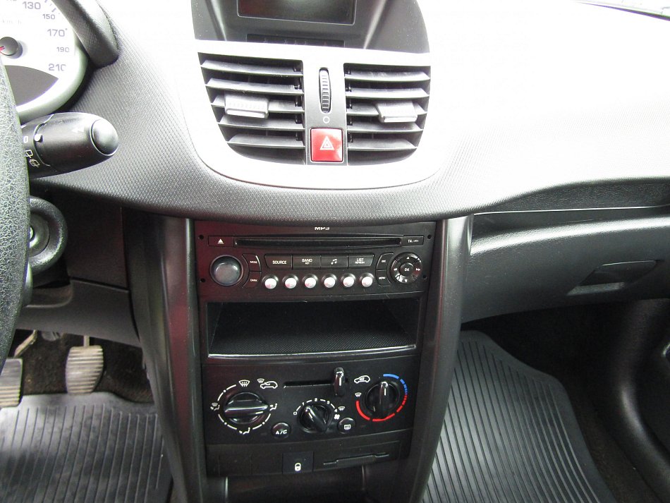 Peugeot 207 1.4i 