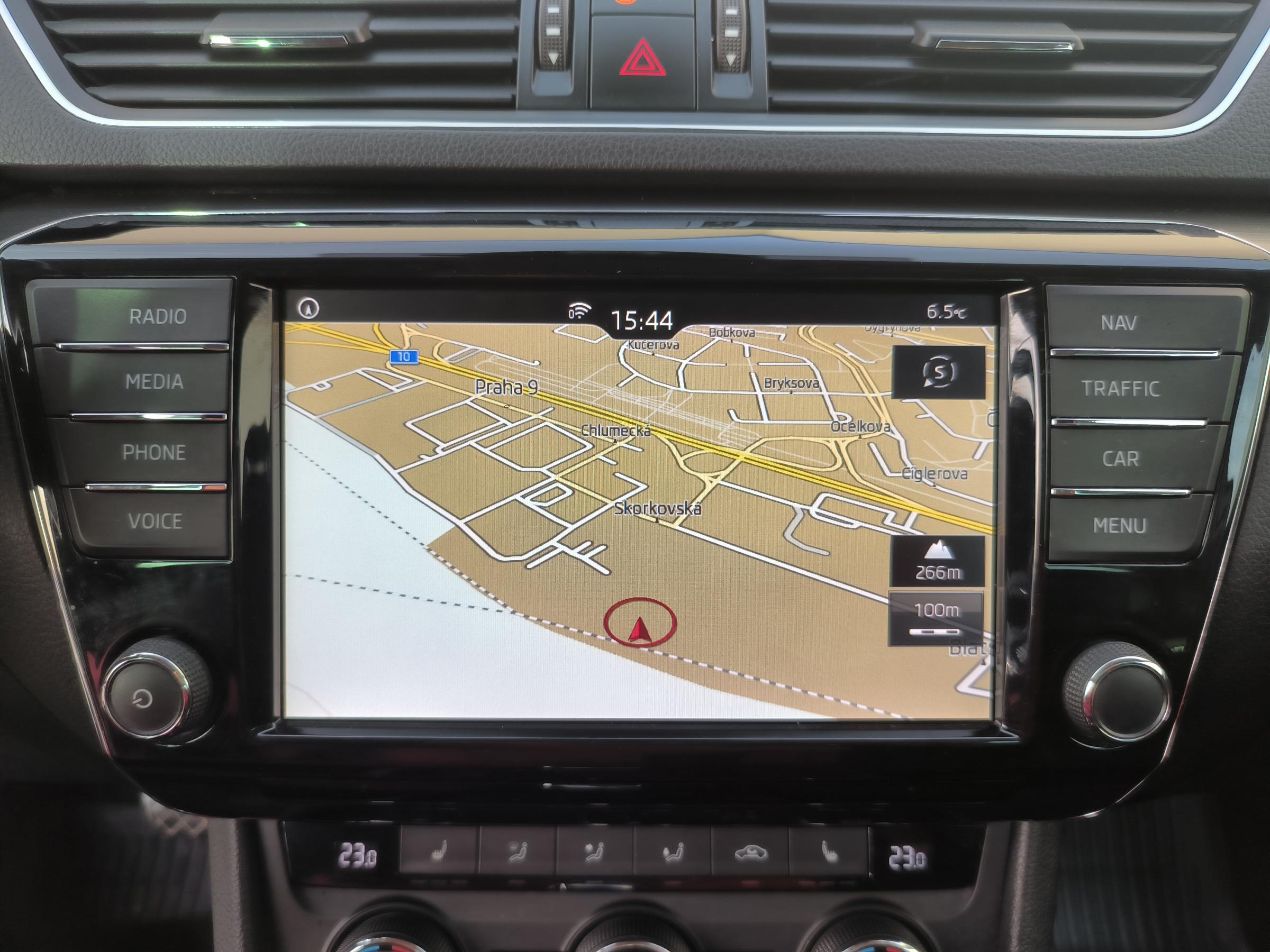 Škoda Superb III, 2016 - pohled č. 14