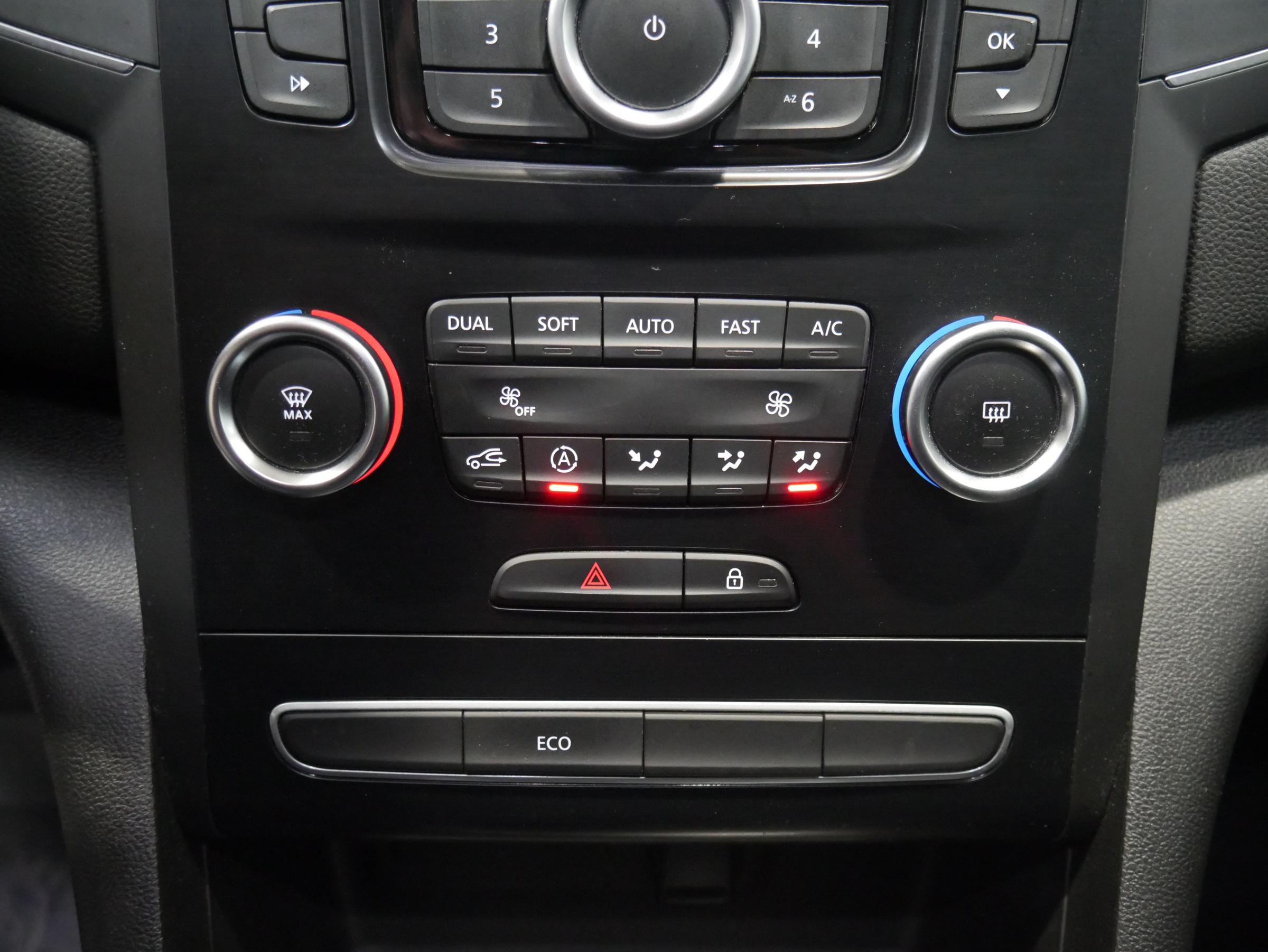 Renault Mégane, 2018 - pohled č. 14