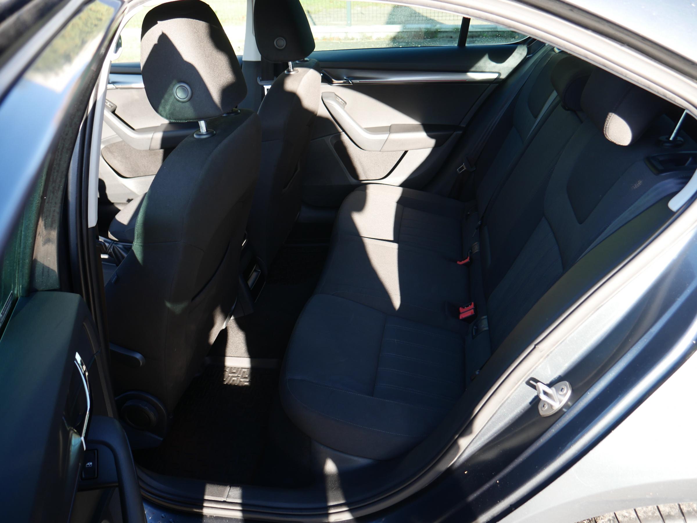 Škoda Octavia III, 2017 - pohled č. 10