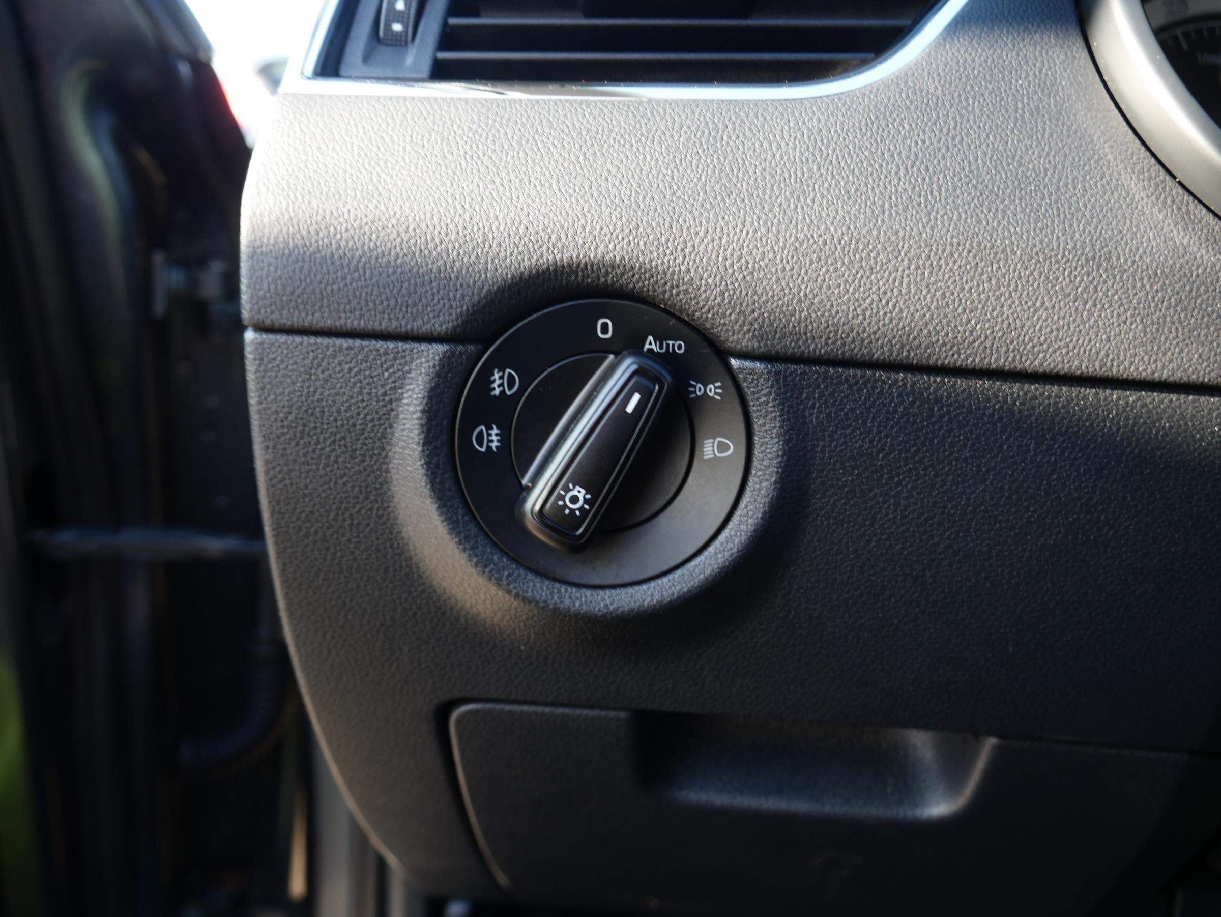 Škoda Octavia III, 2017 - pohled č. 15