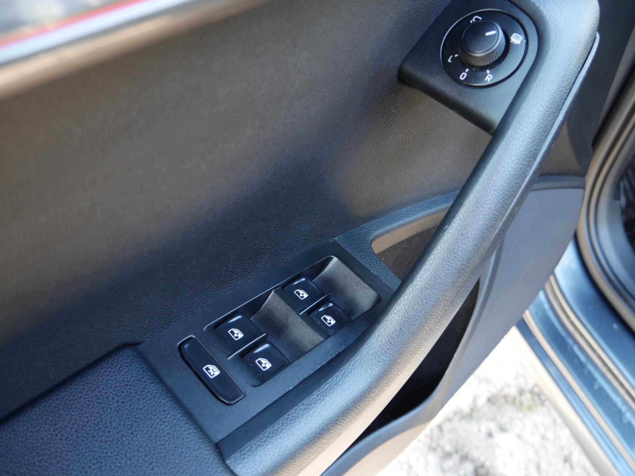 Škoda Octavia III, 2017 - pohled č. 16