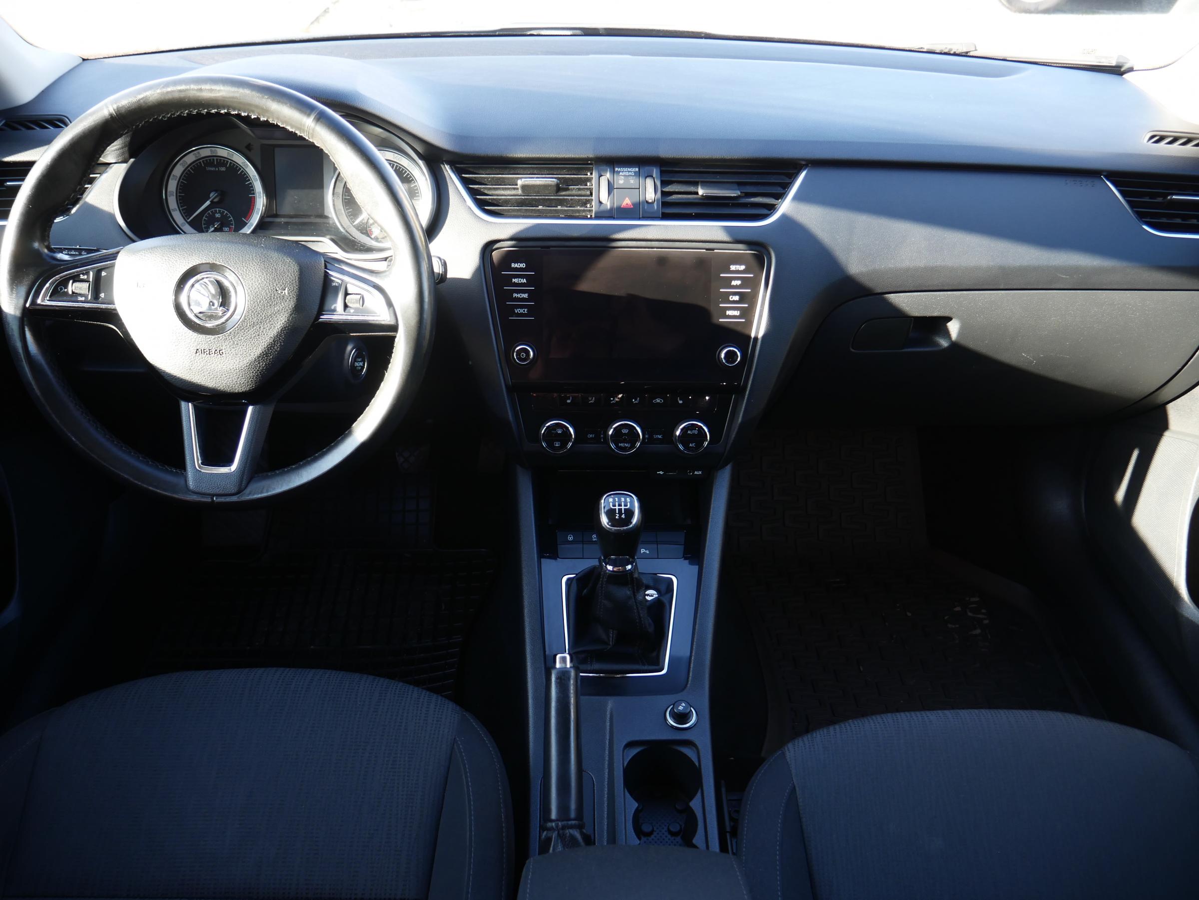 Škoda Octavia III, 2017 - pohled č. 8