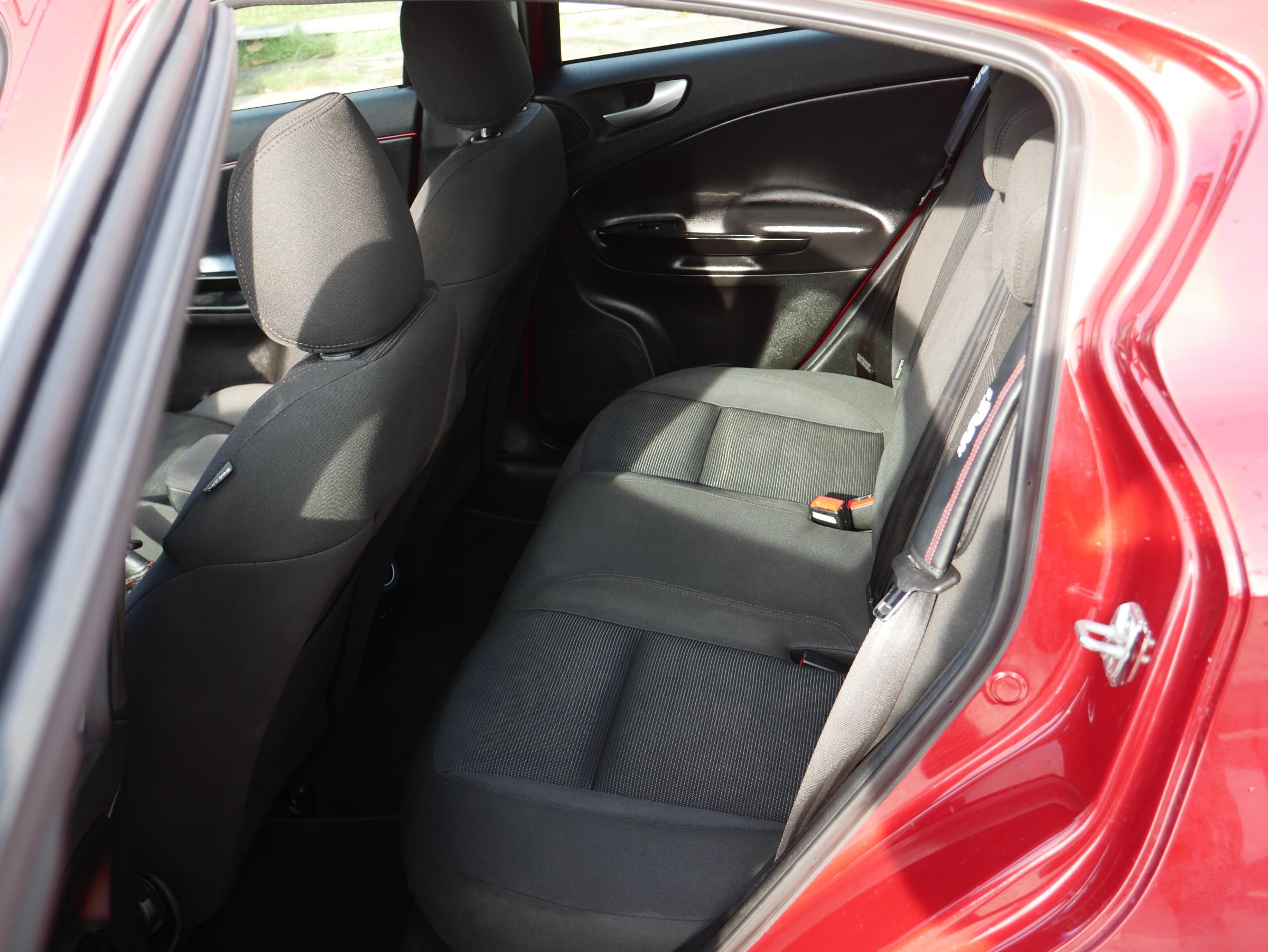 Alfa Romeo Giulietta, 2010 - pohled č. 9