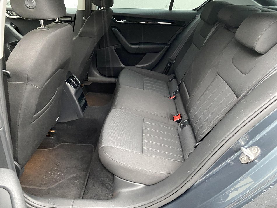 Škoda Octavia III 2.0TDi Style