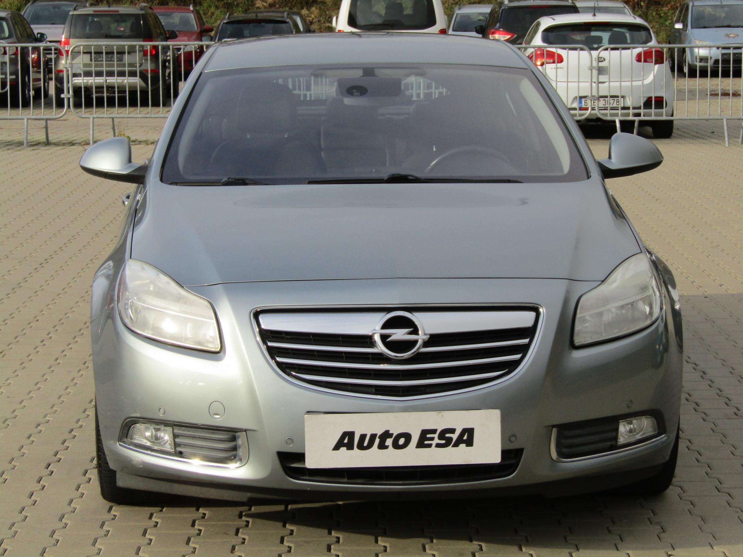 Opel Insignia, 2012 - pohled č. 2