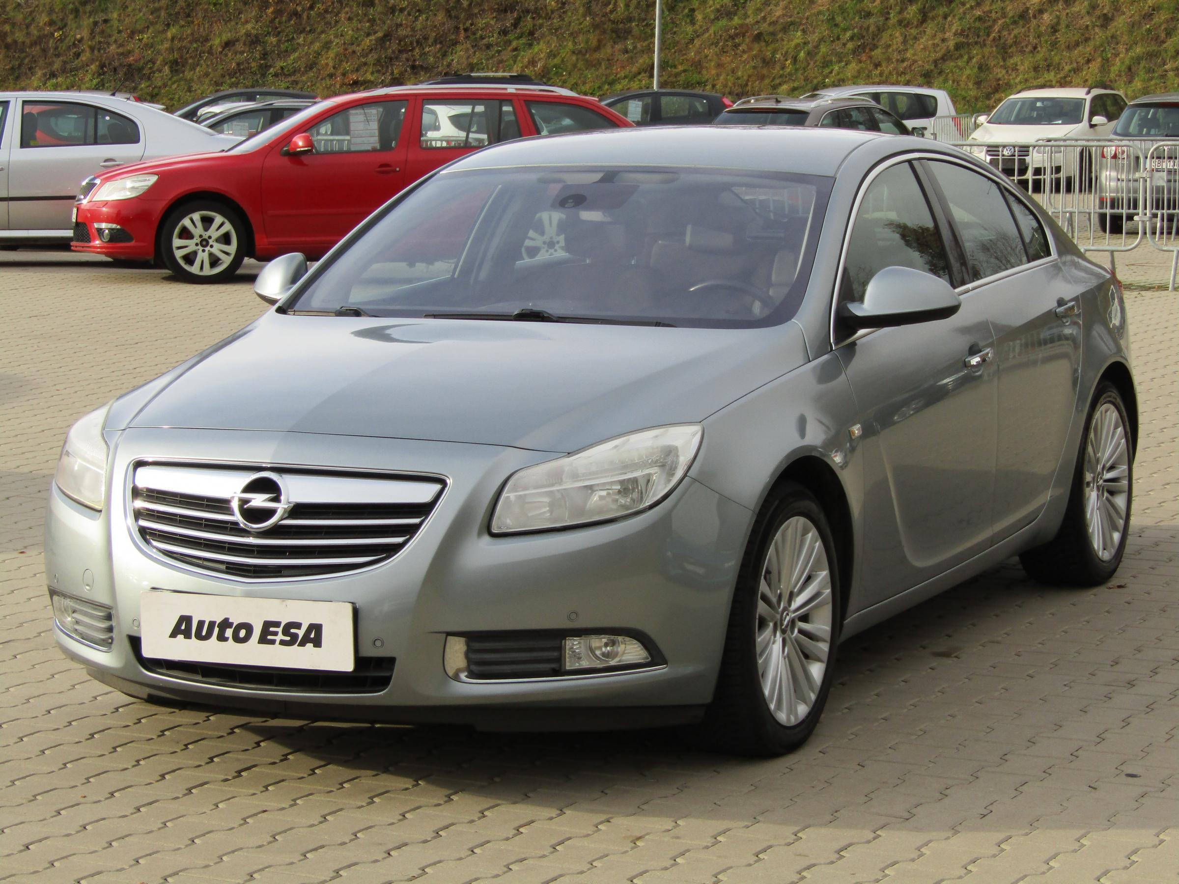 Opel Insignia, 2012 - pohled č. 3