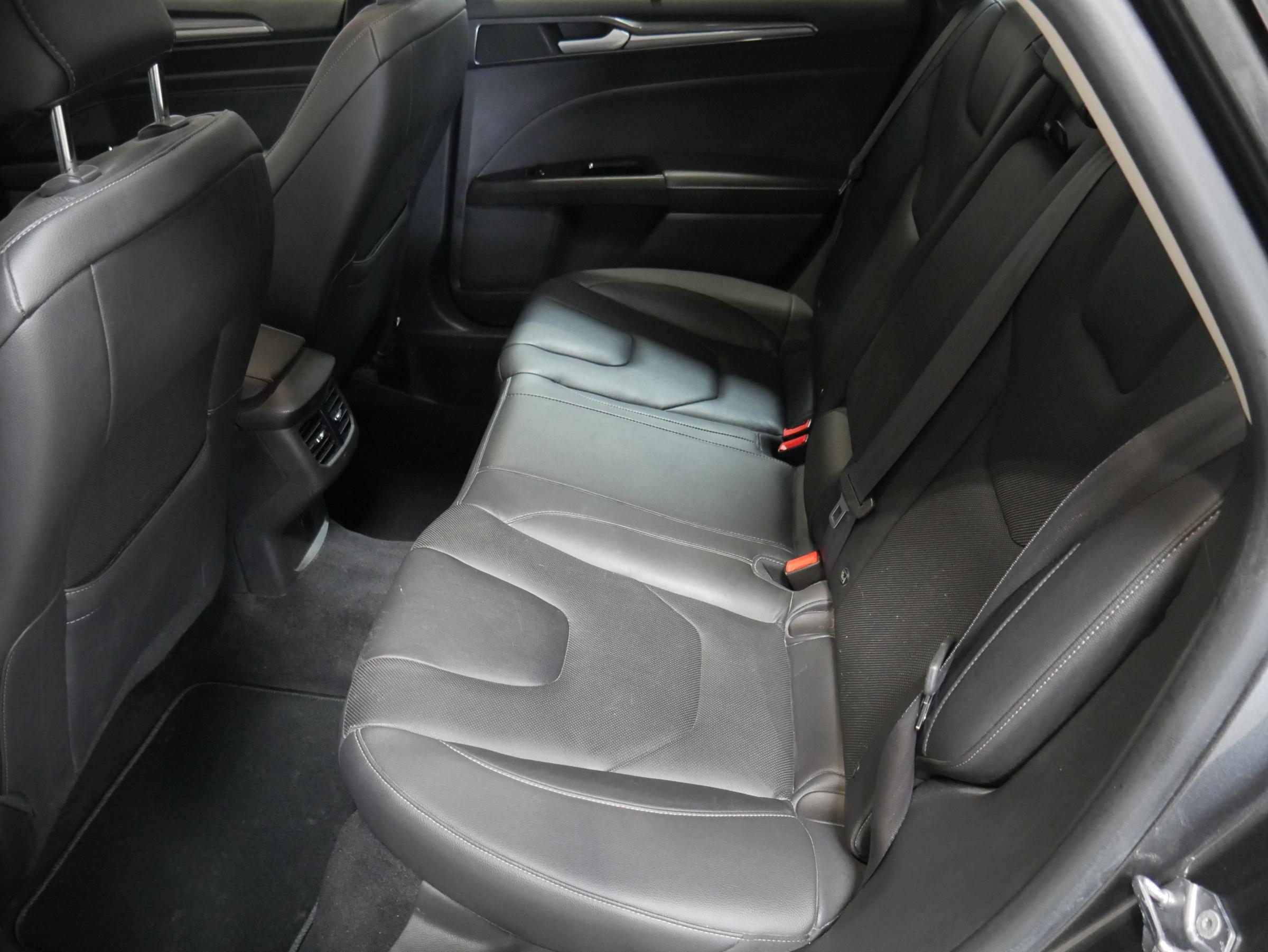 Ford Mondeo, 2019 - pohled č. 10