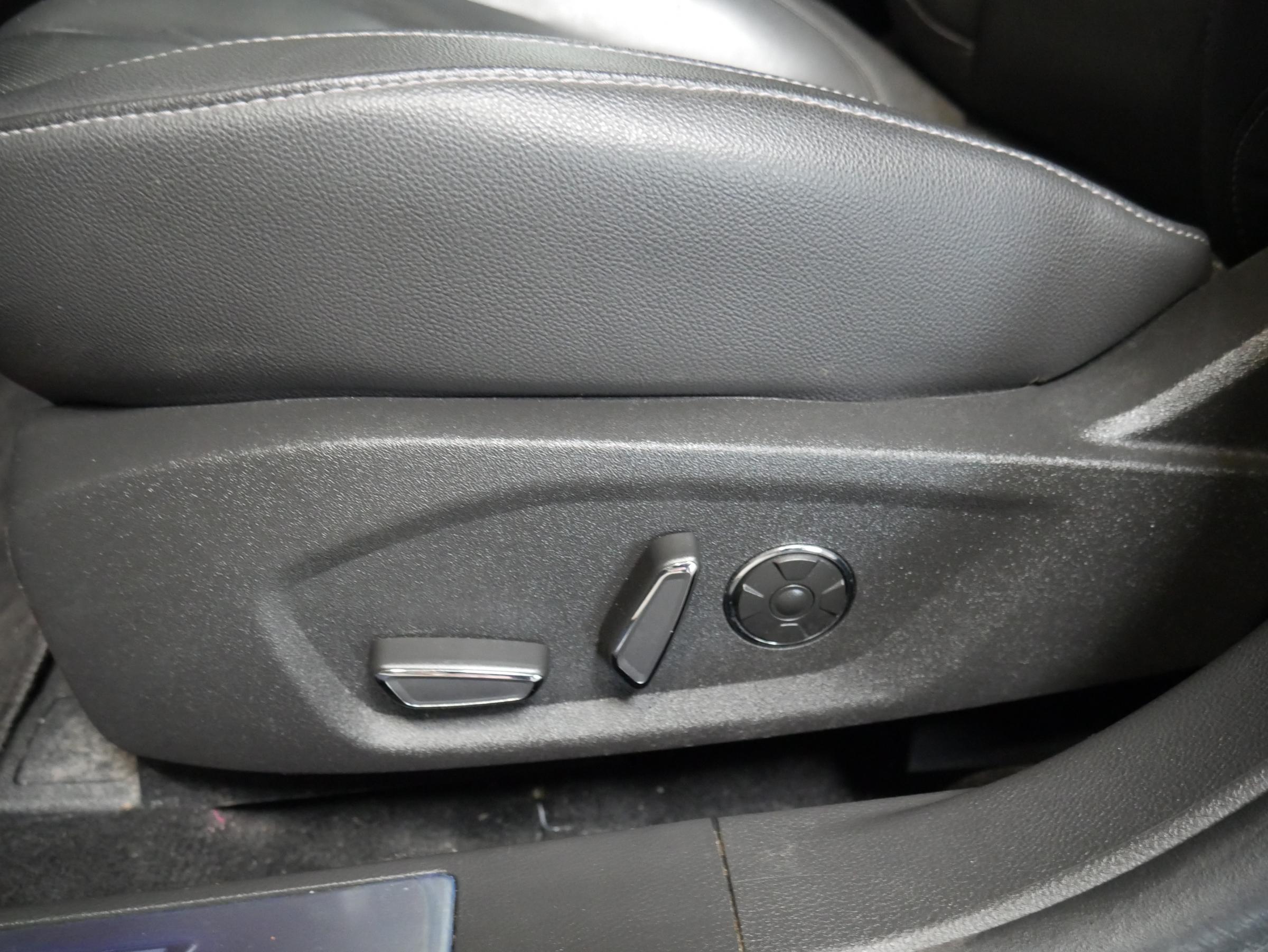 Ford Mondeo, 2019 - pohled č. 12