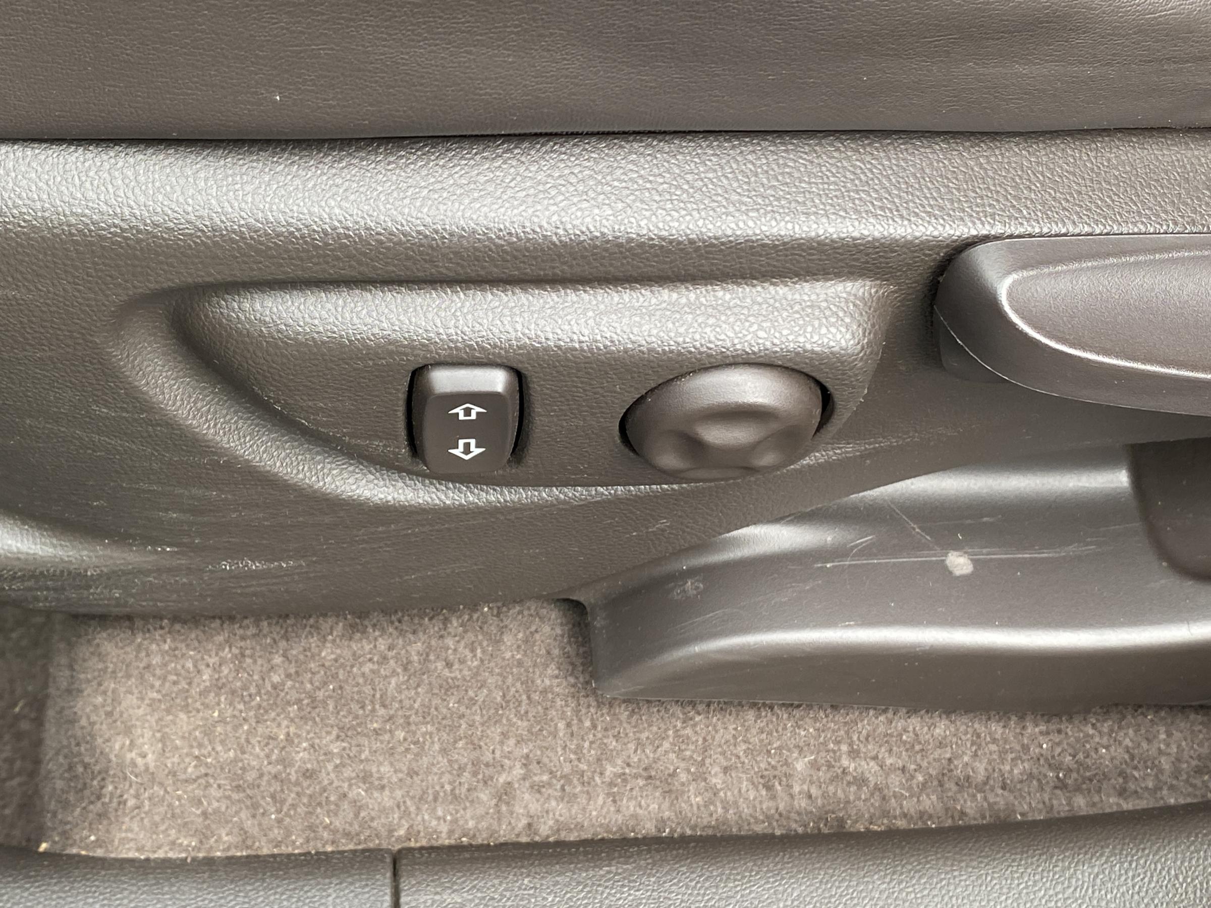 Opel Mokka, 2014 - pohled č. 12