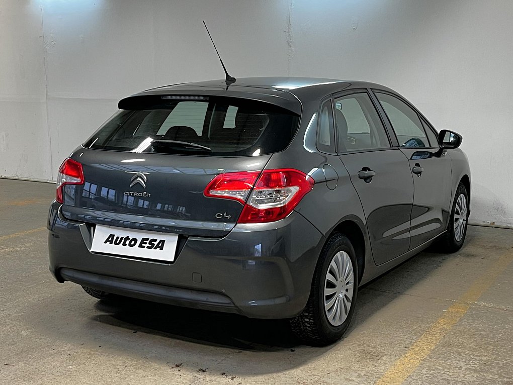 Citroën C4 1.4 i 