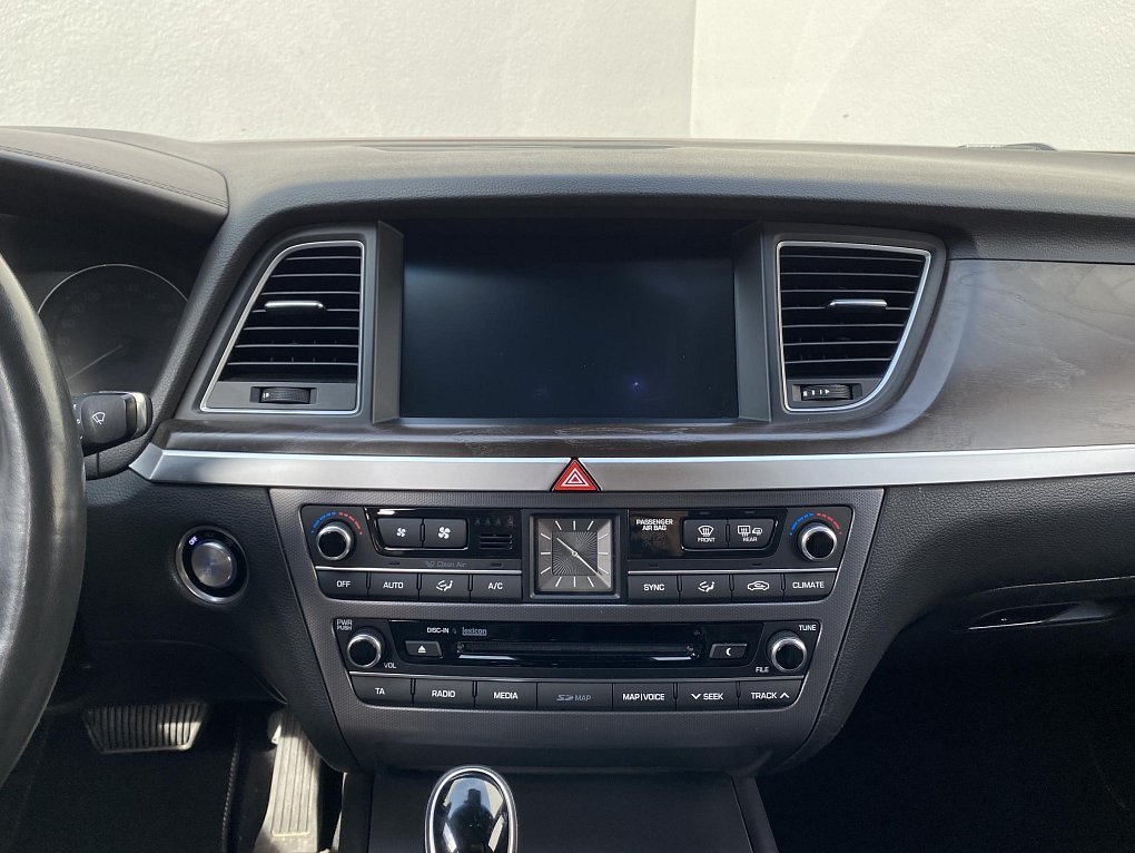 Hyundai Genesis 3.8i Exclusive 4x4