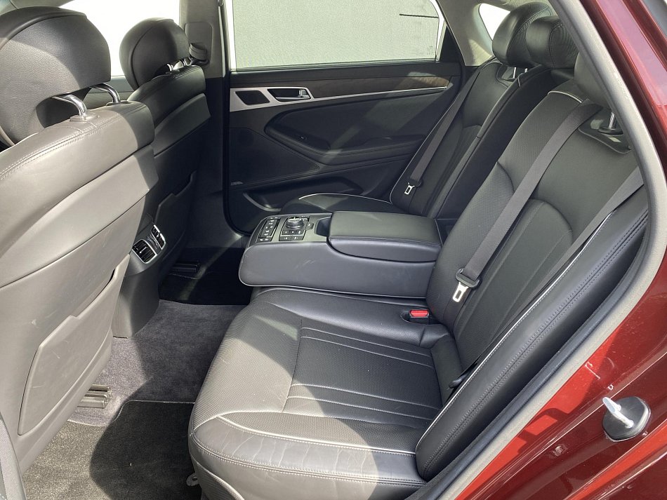 Hyundai Genesis 3.8i Exclusive 4x4