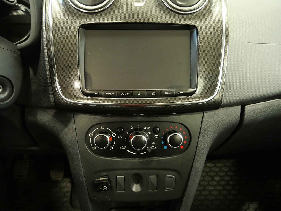 Dacia Sandero 1.0i 