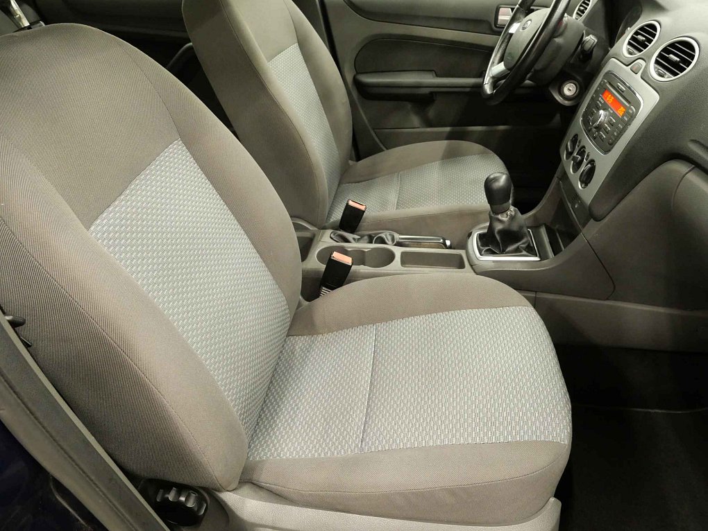 Ford Focus 1.6i 