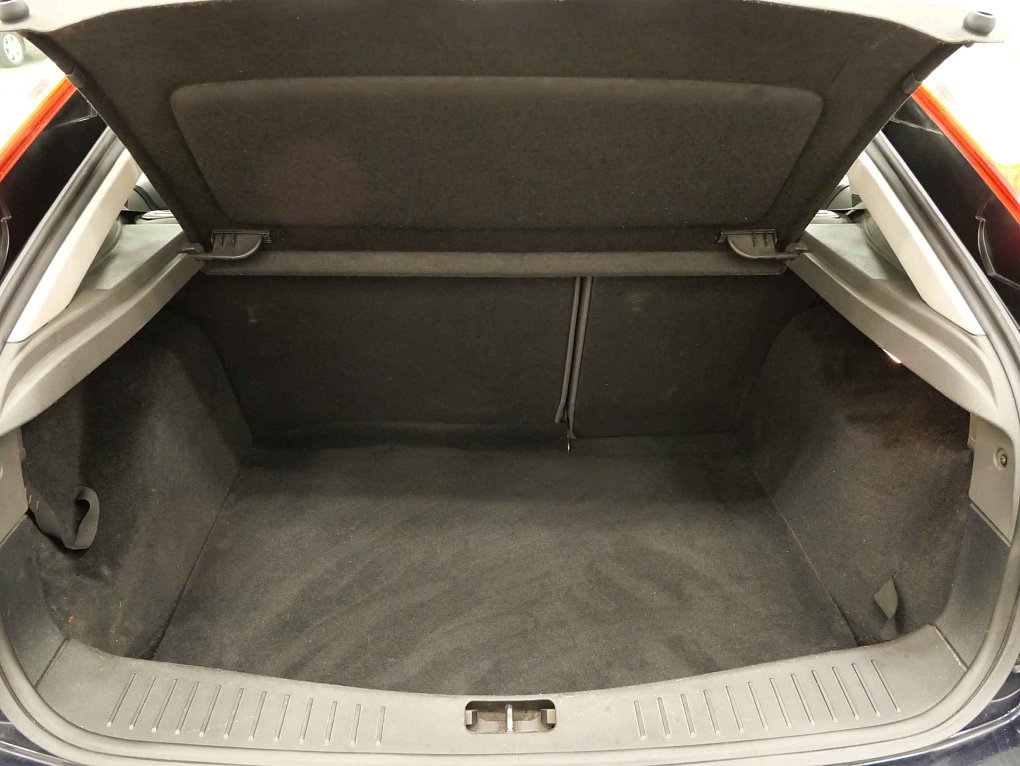 Ford Focus 1.6i 