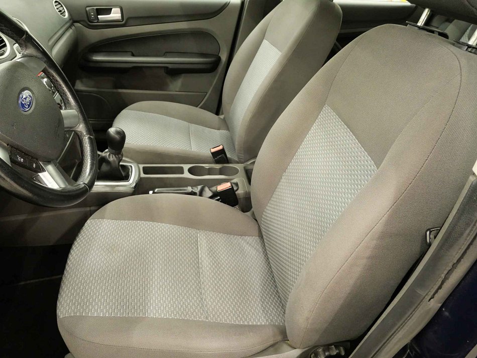 Ford Focus 1.6i 