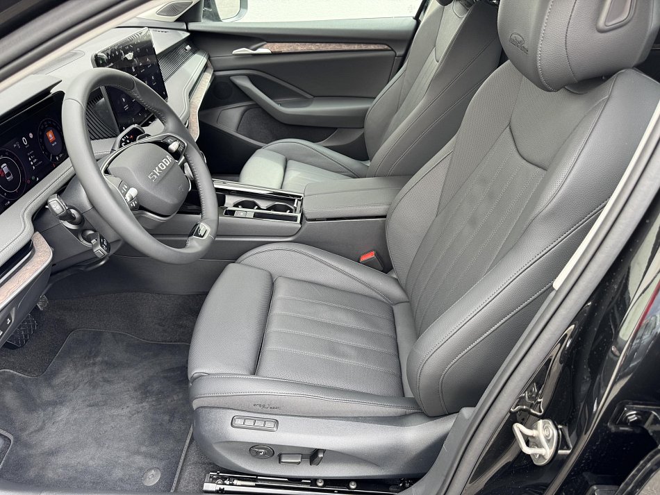 Škoda Superb IV 2.0 TDi L&K 4X4