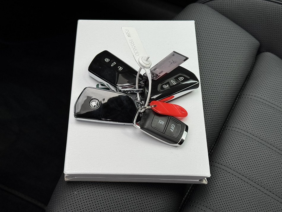 Škoda Superb IV 2.0 TDi L&K 4X4