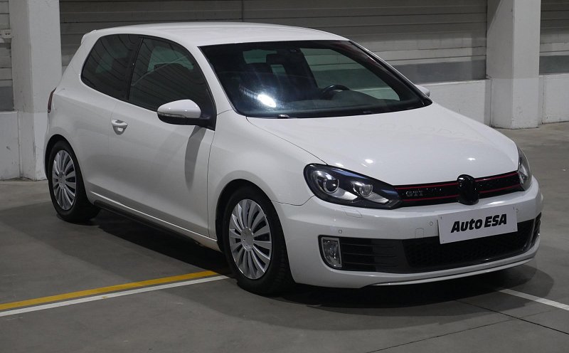 Volkswagen Golf 2.0TSi GTi