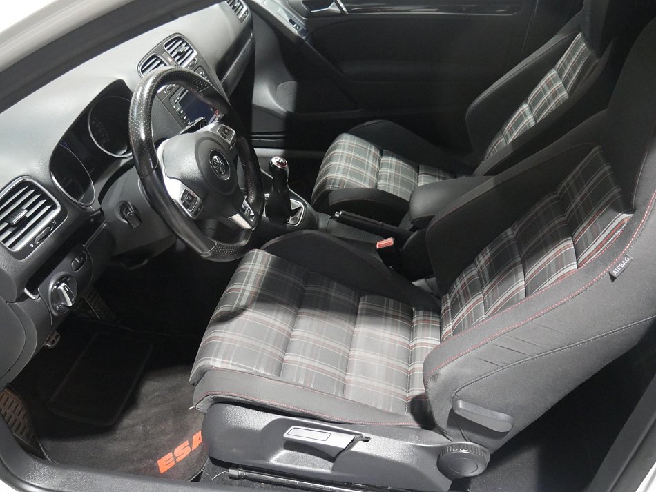 Volkswagen Golf 2.0TSi GTi
