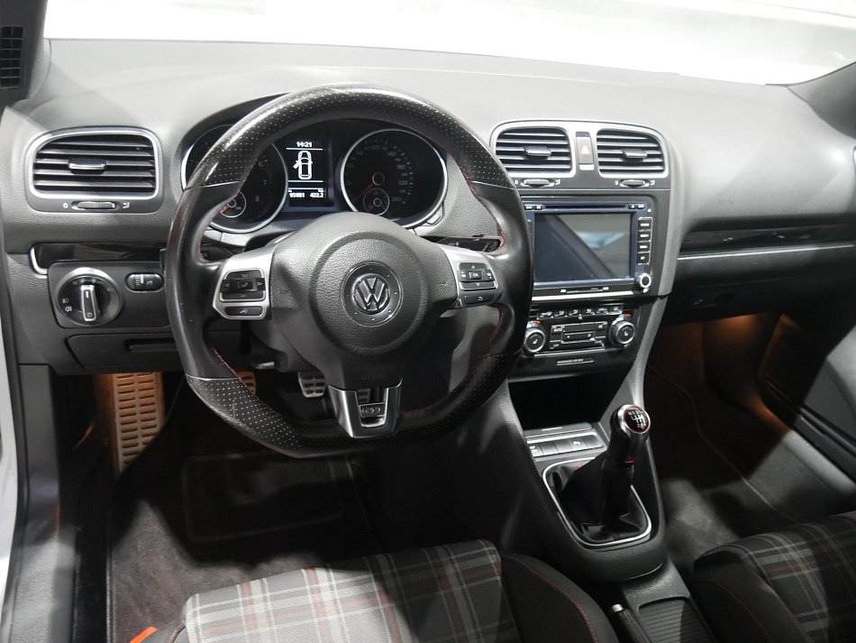Volkswagen Golf 2.0TSi GTi