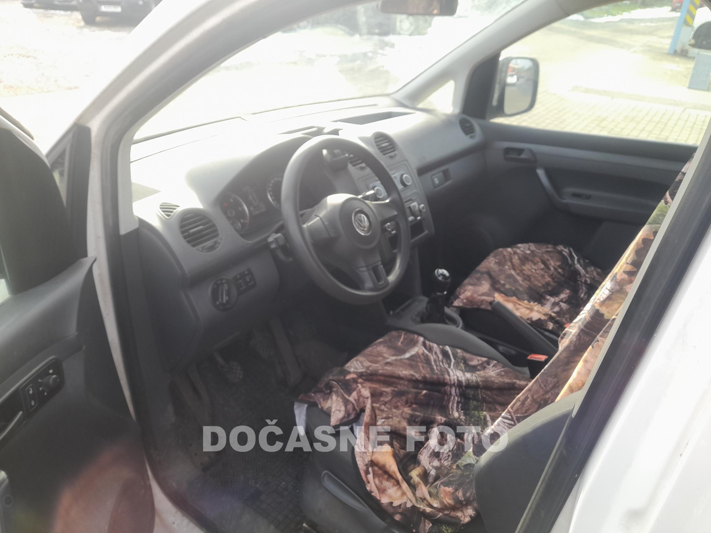 Volkswagen Caddy, 2014 - pohled č. 3