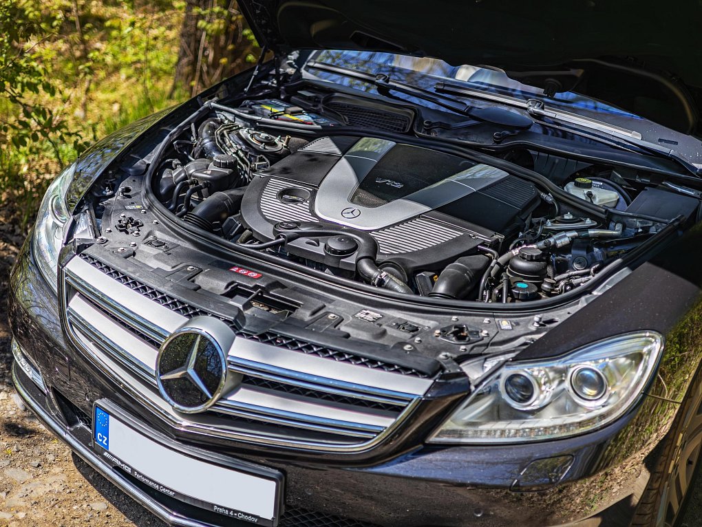 Mercedes-Benz CL 5.5 V12 BiTurbo  600