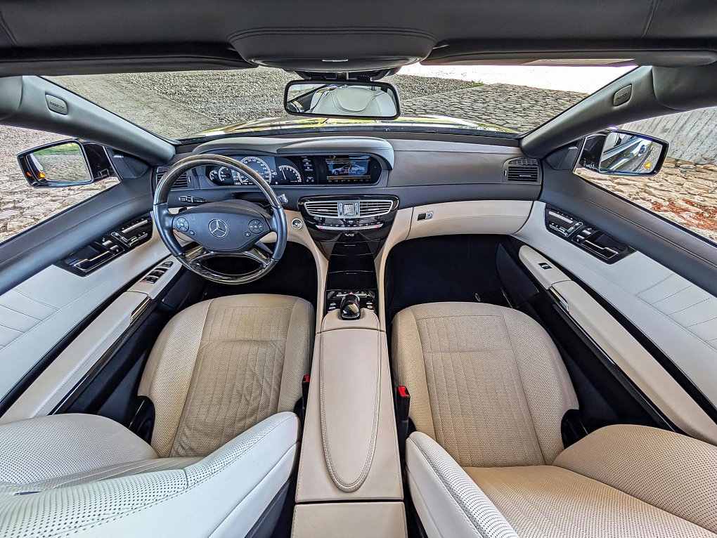 Mercedes-Benz CL 5.5 V12 BiTurbo  600