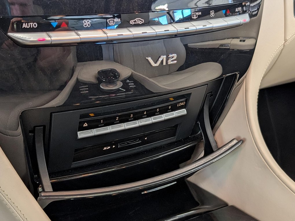 Mercedes-Benz CL 5.5 V12 BiTurbo  600