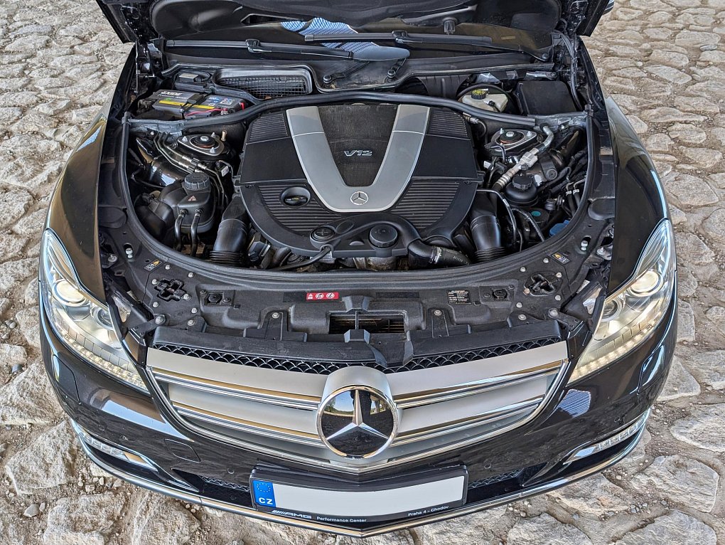 Mercedes-Benz CL 5.5 V12 BiTurbo  600