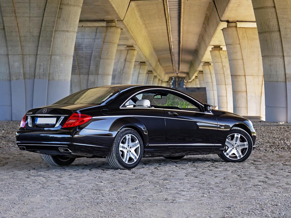 Mercedes-Benz CL 5.5 V12 BiTurbo  600