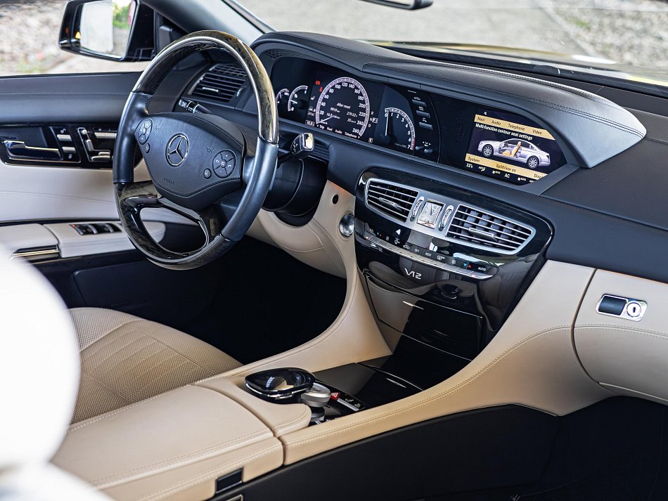 Mercedes-Benz CL 5.5 V12 BiTurbo  600