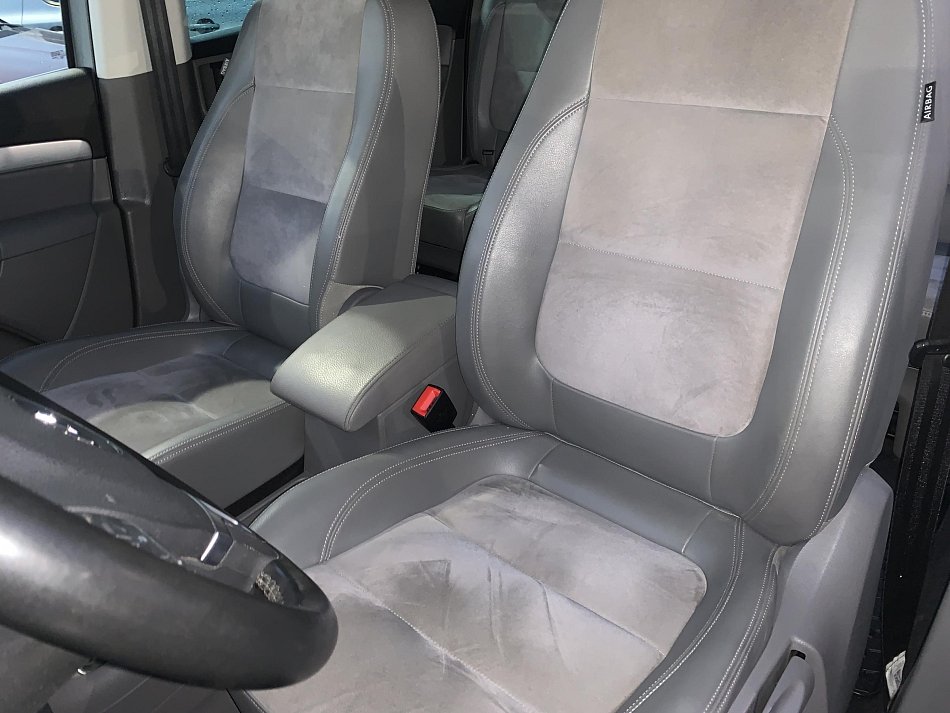 Volkswagen Sharan 2.0 TDi 