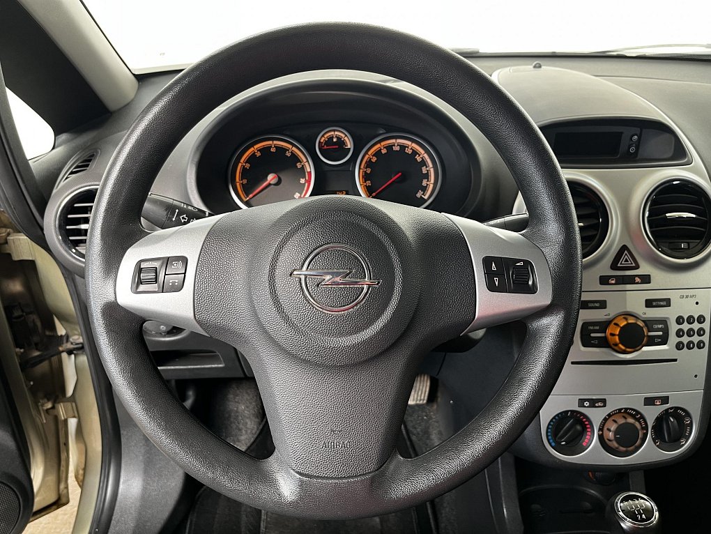 Opel Corsa 1.2i 