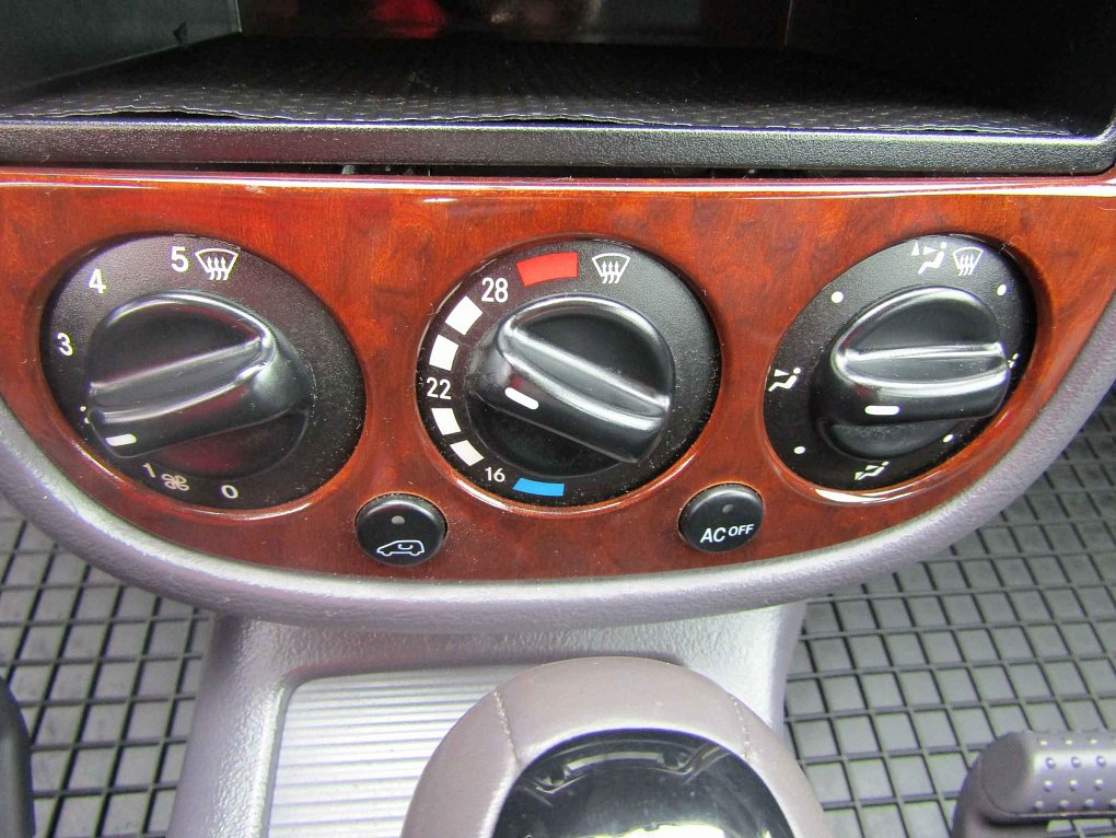 Mercedes-Benz Třída A A190 