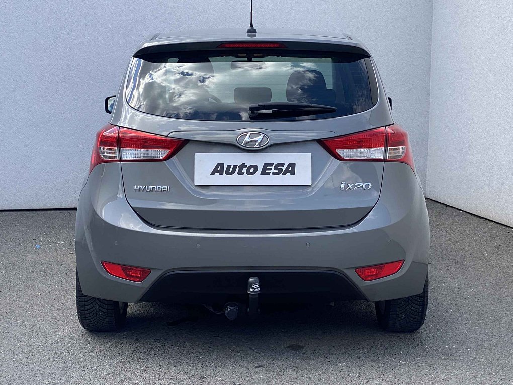 Hyundai Ix20 1.6i 