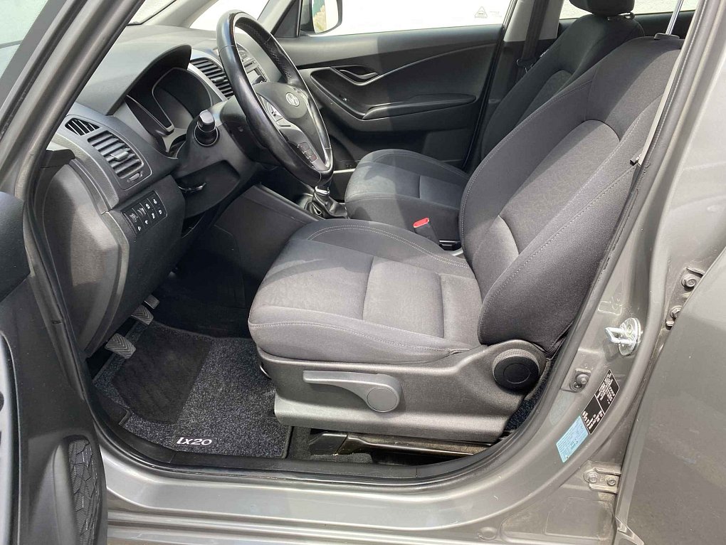 Hyundai Ix20 1.6i 