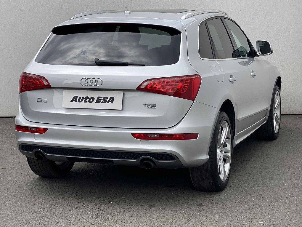Audi Q5 2.0 TFSi S-line quattro